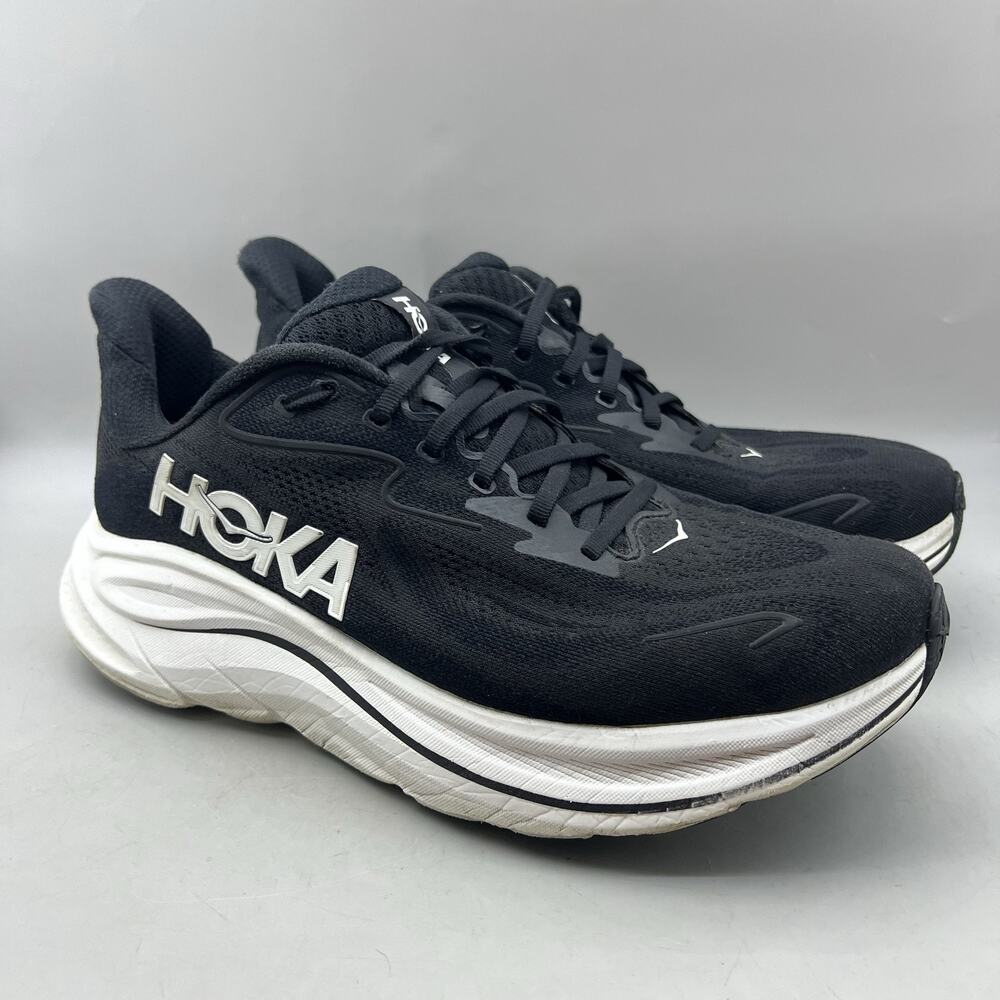 Hoka One One Clifton 10 Running Shoes Men 10.5 2E Wide Black Comfort Sneakers